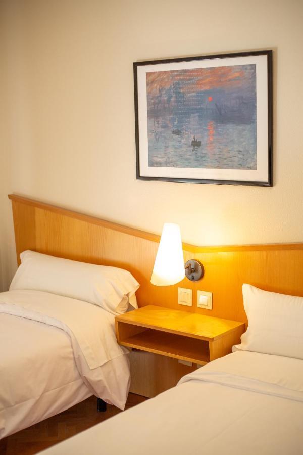 Hotel Bracamonte Пеньяранда-де-Бракамонте Экстерьер фото